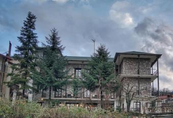 Guesthouse Alexandra has Balcony rooms