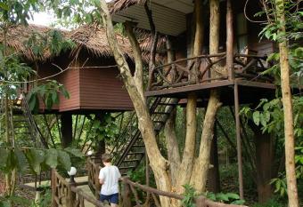 Khao Sok Paradise Resort has Balcony rooms
