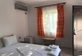 Raven Comstar has Balcony rooms