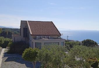 Twin Villas has Balcony rooms