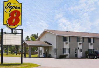 Hotel Iron Mountain Inn & Suites allows 18 year olds to book a room