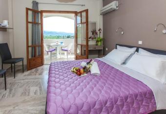 Orelia Pension allows 18 year olds to book a room