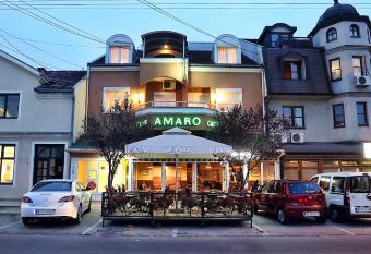 Apartmani Amaro has Balcony rooms