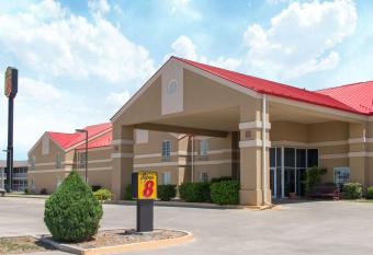 Super 8 by Wyndham Amarillo West has Smoking rooms