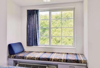 Microtel Inn & Suites by Wyndham Hagerstown by I-81 has Smoking rooms