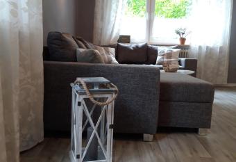 Wohlf  hlurlaub auf dem Reit- und Ferienhof Goldberg has Balcony rooms