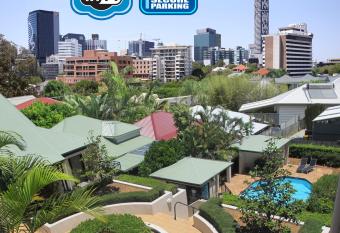 Spring Hill Mews Apartments has Balcony rooms