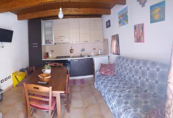 La Casuzza di Lara has Balcony rooms