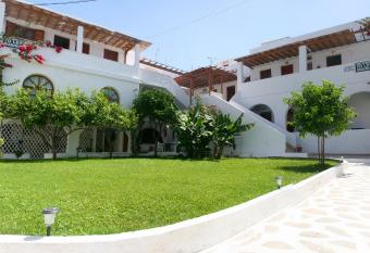 Rubini Rooms has Balcony rooms