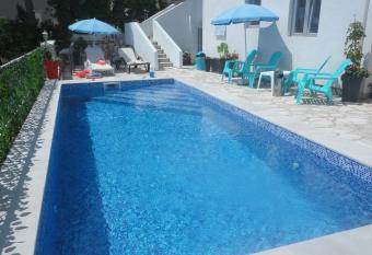 Brankas Apartments allows 18 year olds to book a room