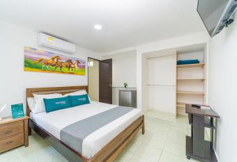 Hotel Ayenda Casa Paraiso 1327 allows 18 year olds to book a room