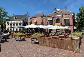 Hotel Nijver allows 18 year olds to book a room