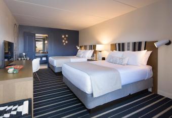 Sky Rock Sedona  a Tribute Portfolio Hotel allows 18 year olds to book a room