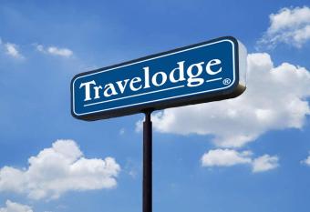 Travelodge by Wyndham Jackson I-40 Exit 82 has rooms with a private hot tub