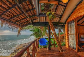 Indika Beach Villa has Balcony rooms