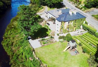 Riverside House allows 18 year olds to book a room