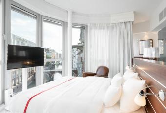 Ruby Lotti Hotel Hamburg allows 18 year olds to book a room