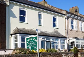 Links Side Guest House allows 18 year olds to book a room