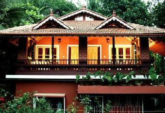 The Four Seasons has Balcony rooms
