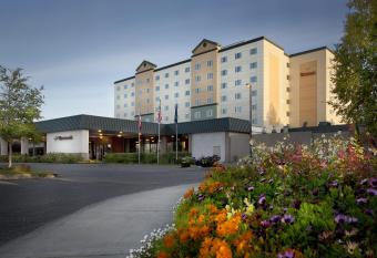Westmark Fairbanks Hotel and Conference Center allows 18 year olds to book a room