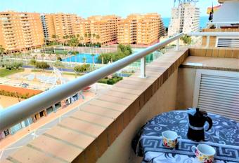 ACV - Aguamarina-2   linea, planta 8, norte allows 18 year olds to book a room