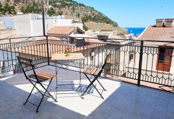 Sole di Castellammare has Balcony rooms