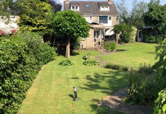 Woning tussen bos en water has Balcony rooms