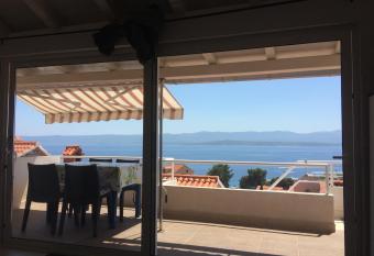 Sea View has Balcony rooms