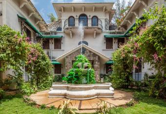 Bella Vista by StayVista - A haven with lush green surroundings, Zen garden, Quirky decor & A inviting swimming pool allows 18 year olds to book a room