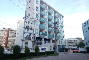 Grandblue Condominium 504 has Balcony rooms
