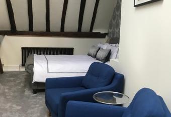 Number 5 allows 18 year olds to book a room