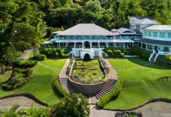 Sugar Beach, A Viceroy Resort allows 18 year olds to book a room