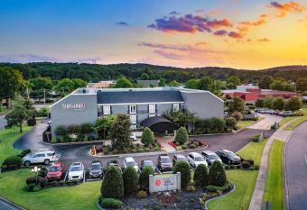 The Burgundy Hotel, Tapestry Collection by Hilton has Balcony rooms