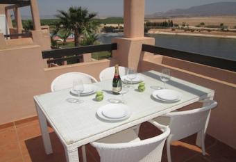 La Isla has Balcony rooms