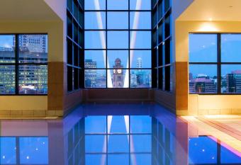 Mercure Sydney has Balcony rooms