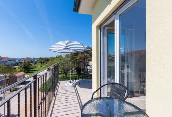 Guesthouse Bencun Medulin has Balcony rooms