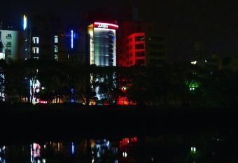 Hotel Jupiter (Adult Only) allows 18 year olds to book a room