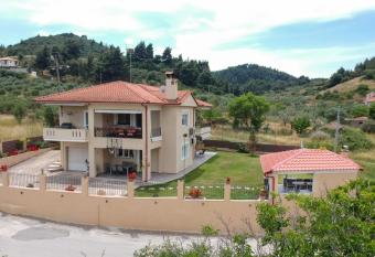 Melody Apartments has Balcony rooms