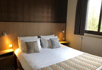 Hotel Bollaert allows 18 year olds to book a room