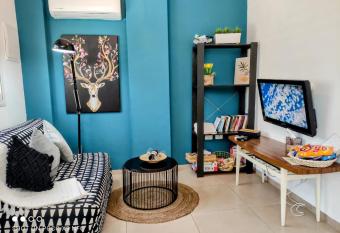 achzivacation Family Vacation Apt - 5mins to The Beach has Balcony rooms