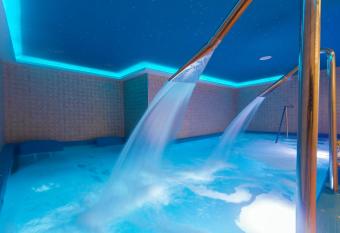 Hotel El Tajo & SPA allows 18 year olds to book a room