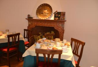 Hotel Canada has Balcony rooms