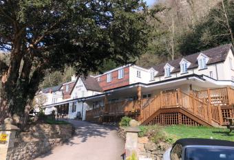 Royal Lodge has Balcony rooms