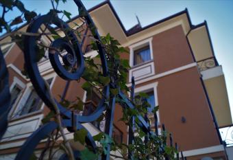 Vila Trebicka allows 18 year olds to book a room