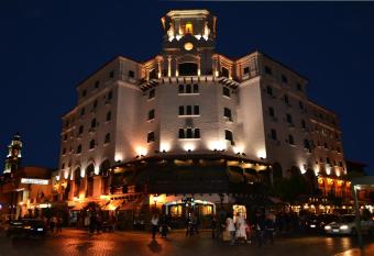 Hotel Salta allows 18 year olds to book a room