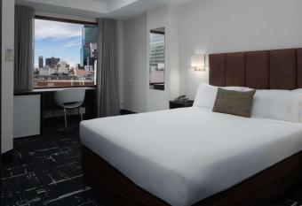Mercure Welcome Melbourne allows 18 year olds to book a room