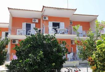 Maria Gerokonstanti Studios has Balcony rooms