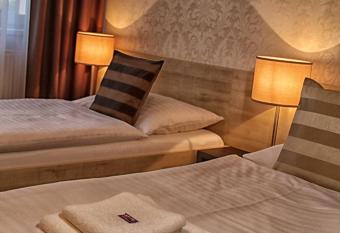 Hotel U Ka  ny allows 18 year olds to book a room