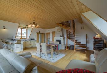 apartament HANKA has Balcony rooms