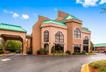 Best Western Statesville Inn has Smoking rooms